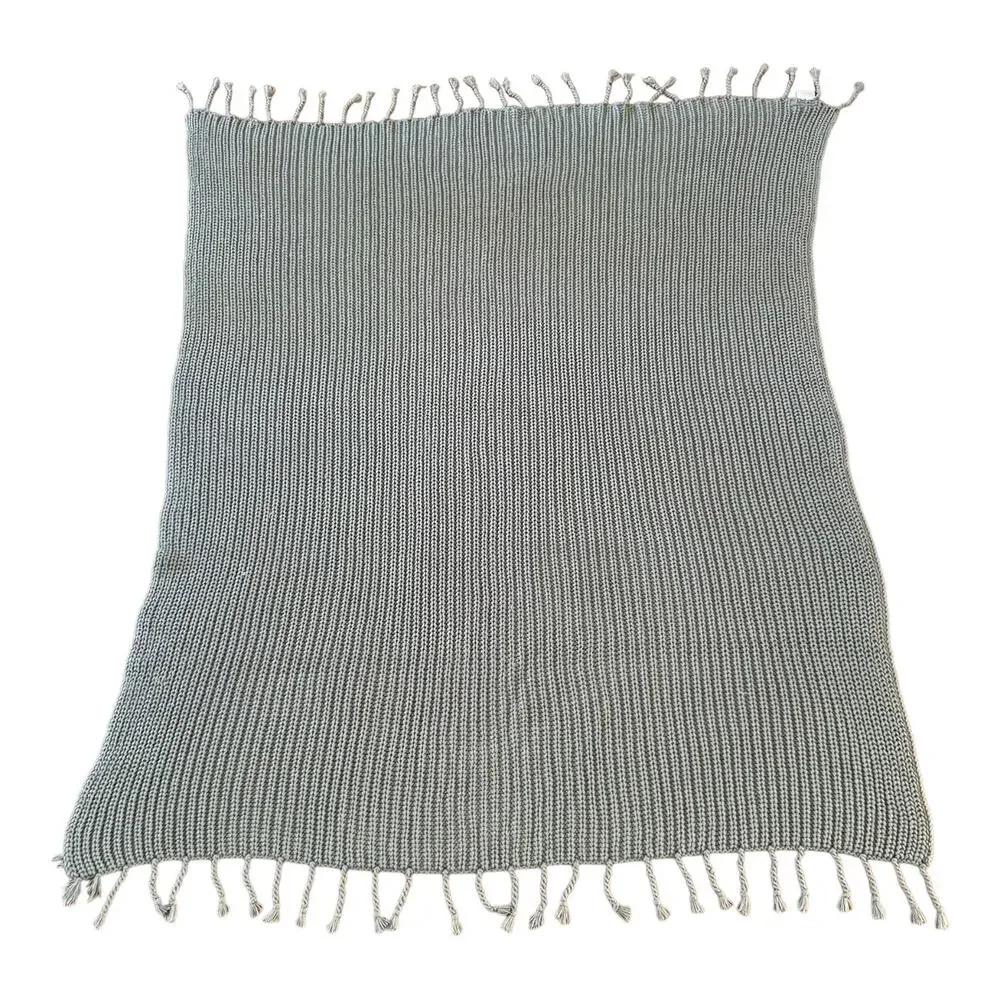 Pottery Barn Chunky knit blanket with tassels in gray size 60” x 50
